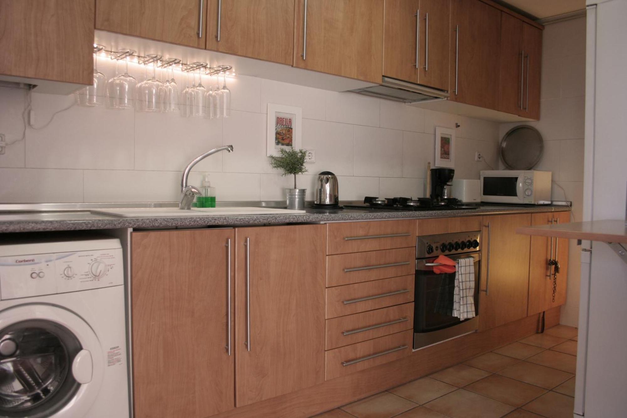 Lovely Apartment With A Terrace บาร์เซโลนา ภายนอก รูปภาพ